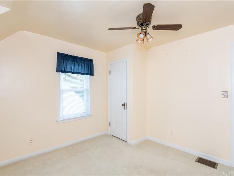 410 Lawnview Avenue, Springfield, OH 45505 Photo 5