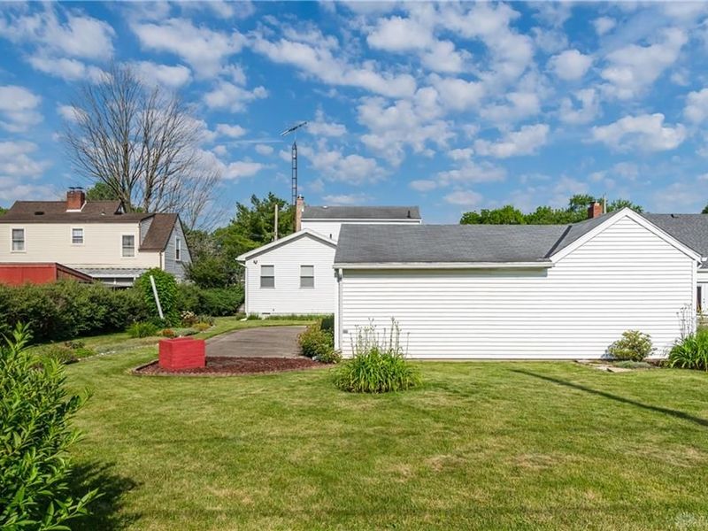 410 Lawnview Avenue, Springfield, OH 45505 Photo 7