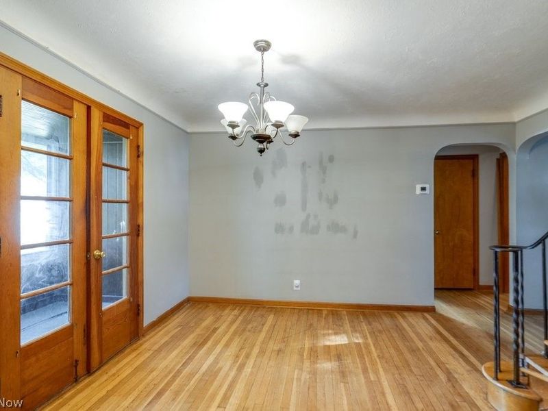 251 E 286th Street, Willowick, OH 44095 Photo 11