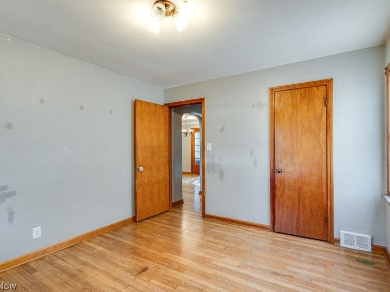 251 E 286th Street, Willowick, OH 44095 Photo 19