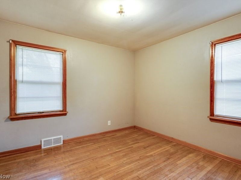 251 E 286th Street, Willowick, OH 44095 Photo 21