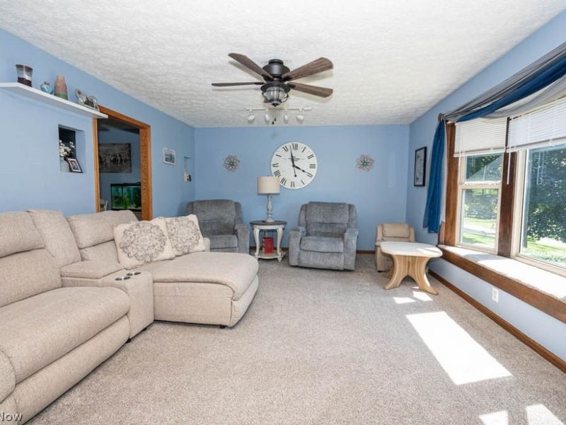 7308 Lake O Springs Avenue NW, North Canton, OH 44720 Photo 3