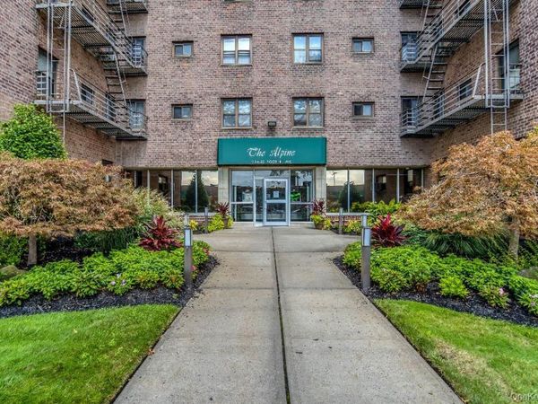 204-15 Foothill Avenue , Unit B44, Hollis, NY 11423