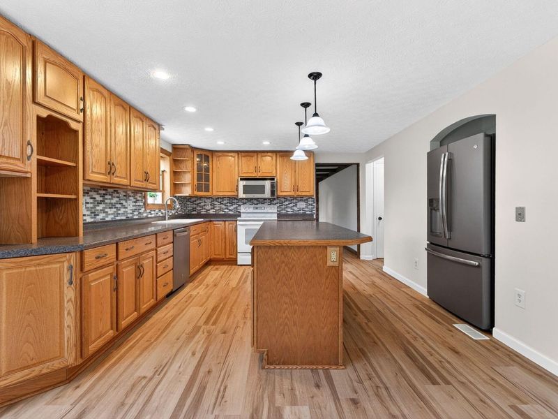 8613 Meadowton Court, Pickerington, OH 43147 Photo 17