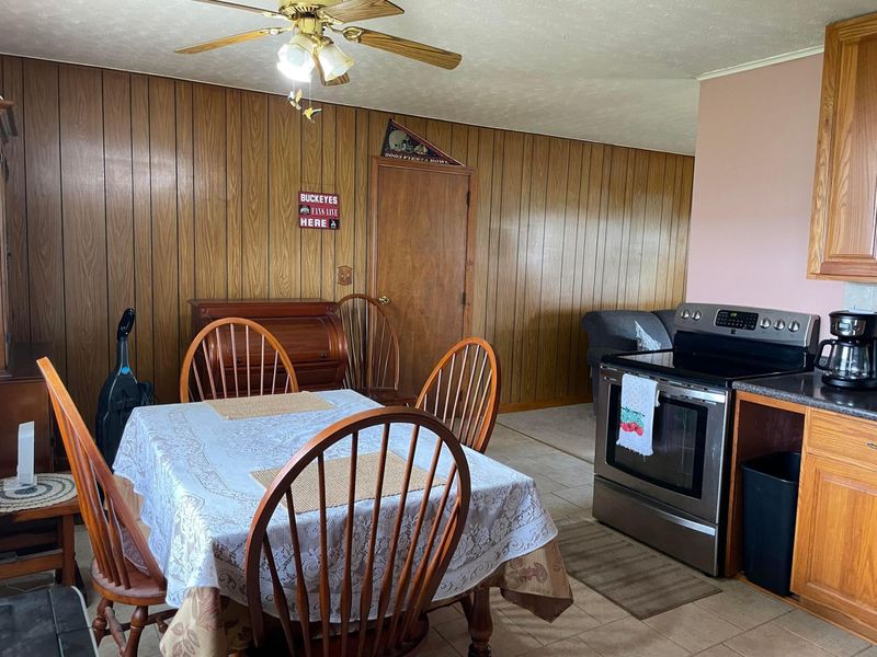 9639 Cook Yankeetown Road NE, Mount Sterling, OH 43143 Photo 3