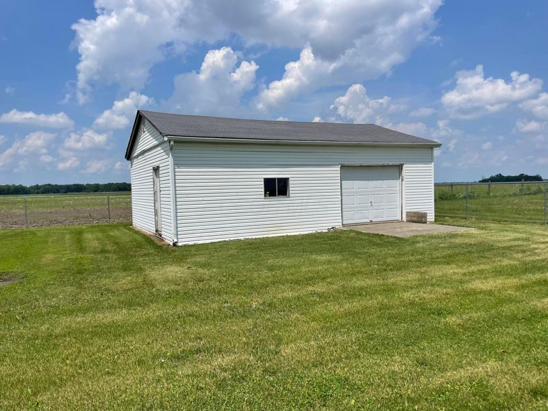 9639 Cook Yankeetown Road NE, Mount Sterling, OH 43143 Photo 8
