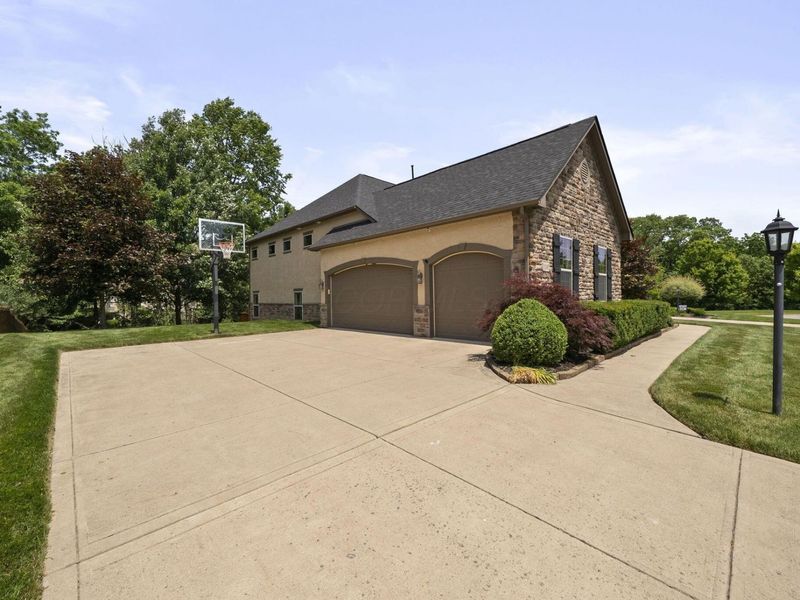 2745 Alum Crossing Drive , Lewis Center, OH 43035 Photo 4