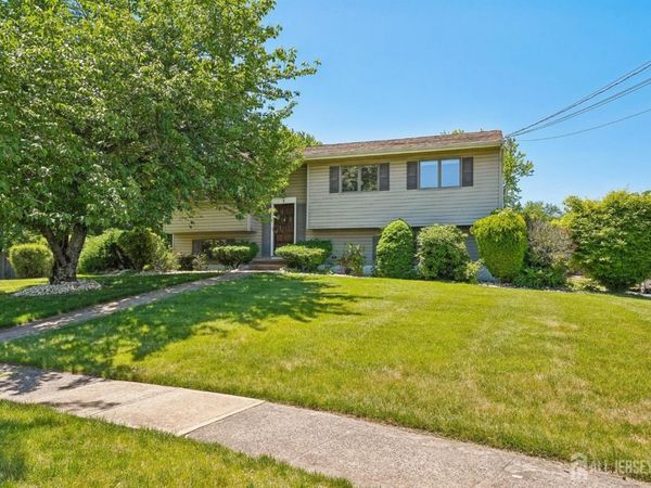 1 Cheryl Court , Piscataway, NJ 08854