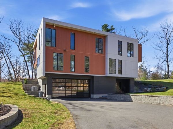 20 Dogwood Ln, North Reading, MA 01864
