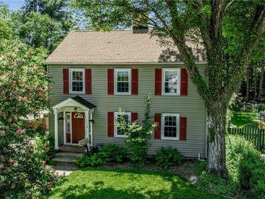139 Buffalo Road , East Aurora, NY 14052