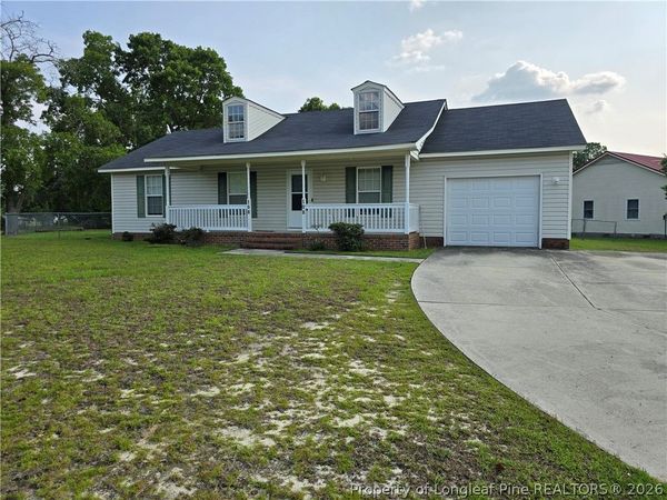 108 Laura Lane , Raeford, NC 28376