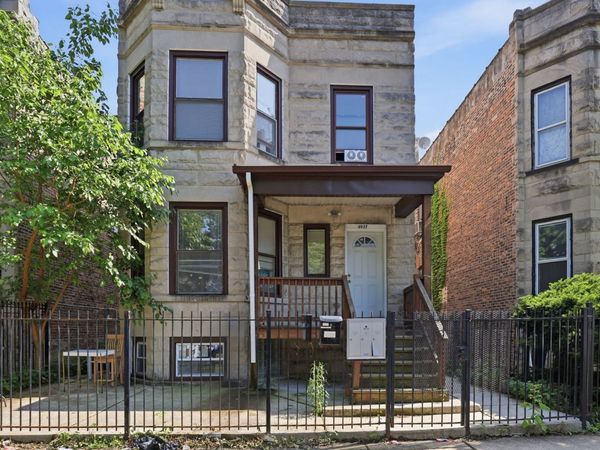 4937 W Huron Street , Chicago, IL 60644