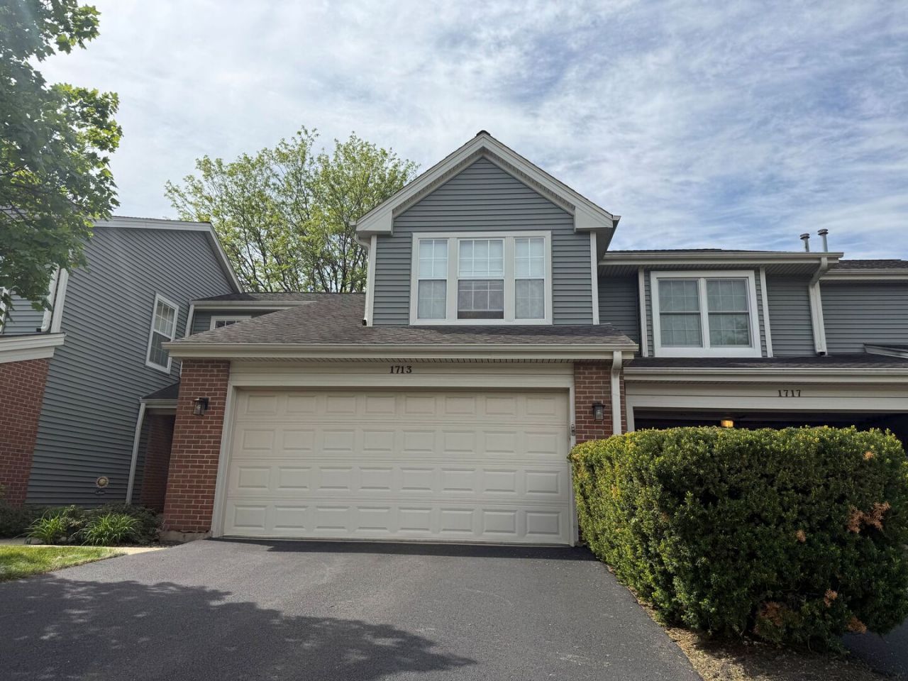 1713 W Orchard Place , Unit 1713, Arlington Heights, IL 60005 Main Photo