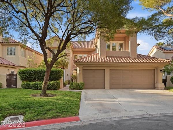 7980 Castle Pines Avenue, Las Vegas, NV 89113