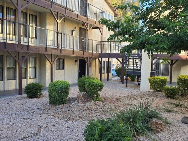 2080 Karen Avenue , Unit 49, Las Vegas, NV 89169