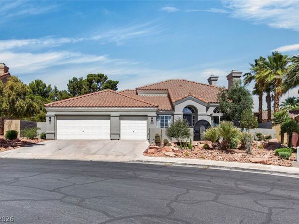 1501 Breeze Canyon Drive , Las Vegas, NV 89117