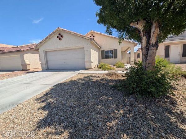 1821 Running Fawn Court, North Las Vegas, NV 89031