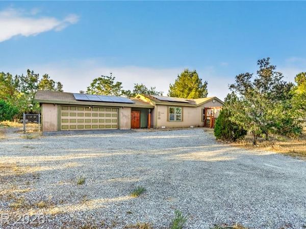 3160 E Navajo Boulevard, Pahrump, NV 89061