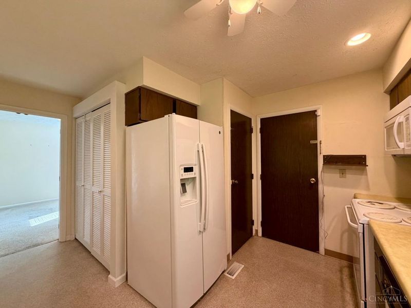 12005 Elkridge Drive, Springdale, OH 45240 Photo 15