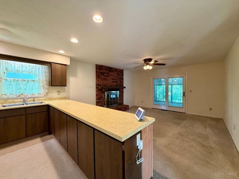 12005 Elkridge Drive, Springdale, OH 45240 Photo 8