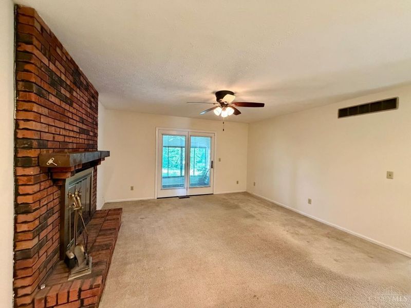 12005 Elkridge Drive, Springdale, OH 45240 Photo 9