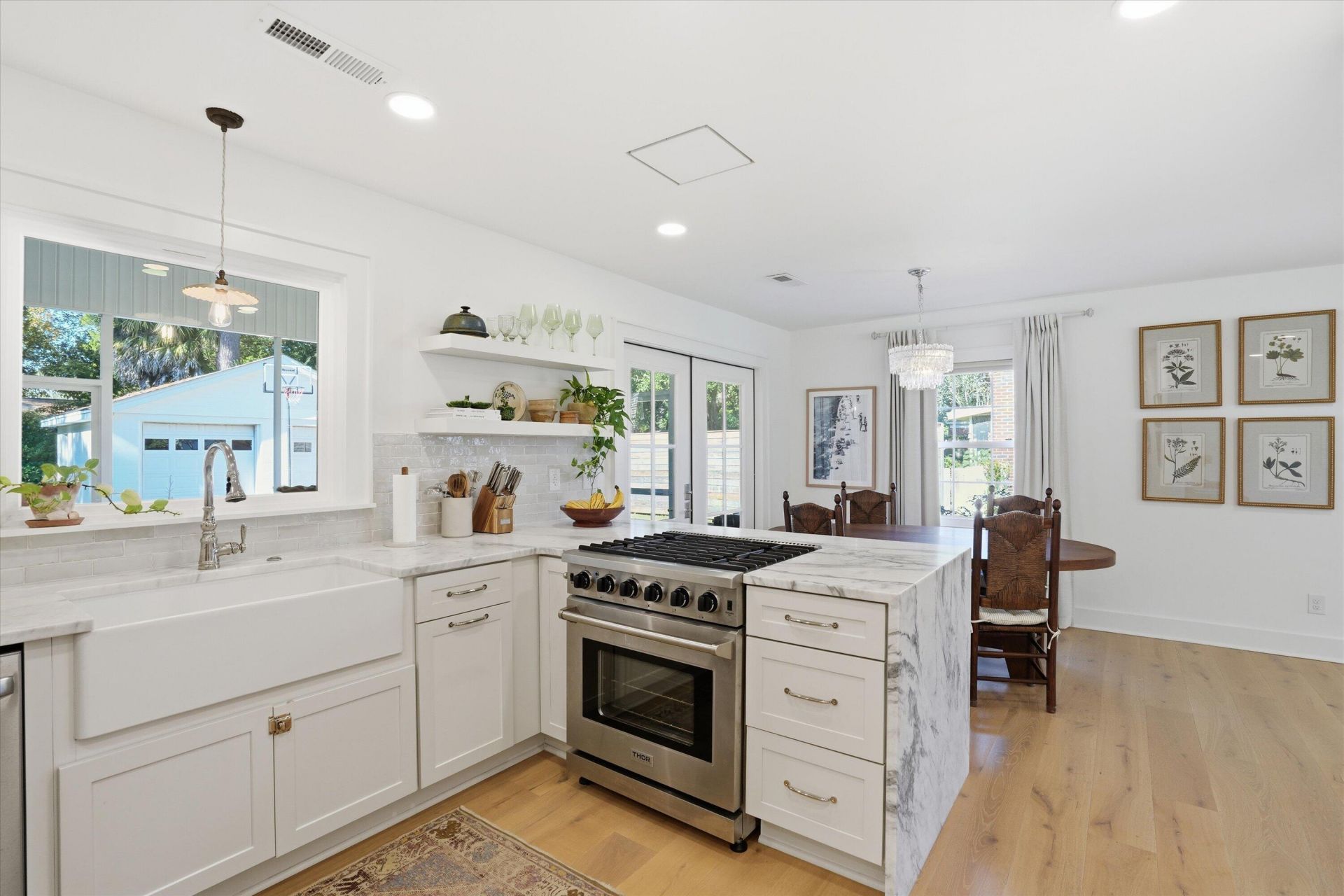 311 Lamont Road Photo 11