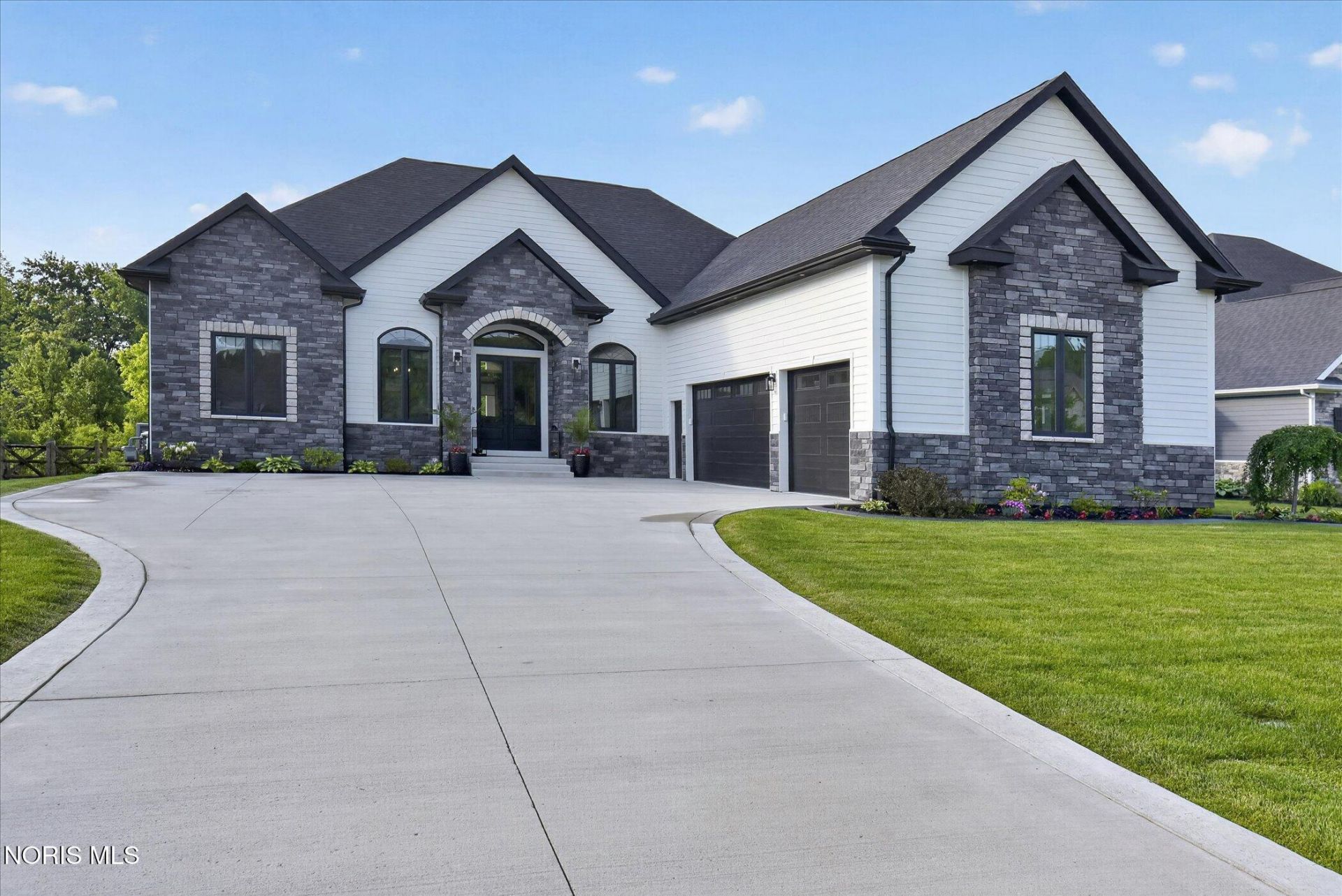 30316 Jacqueline Place, Perrysburg, OH 43551 Main Photo