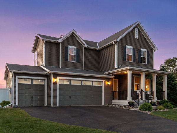 7091 Oak Ridge Court, Shakopee, MN 55379