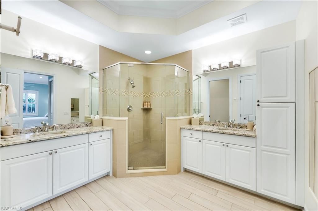 800 Breakaway Ln, Unit 203, Naples, FL 34108 Photo