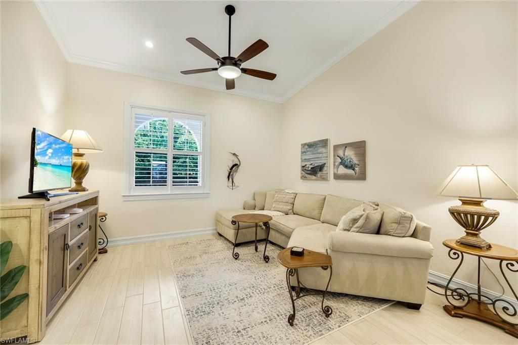 800 Breakaway Ln, Unit 203, Naples, FL 34108 Photo