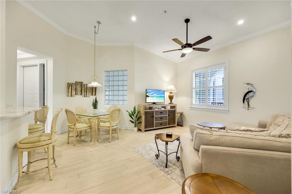 800 Breakaway Ln, Unit 203, Naples, FL 34108 Photo