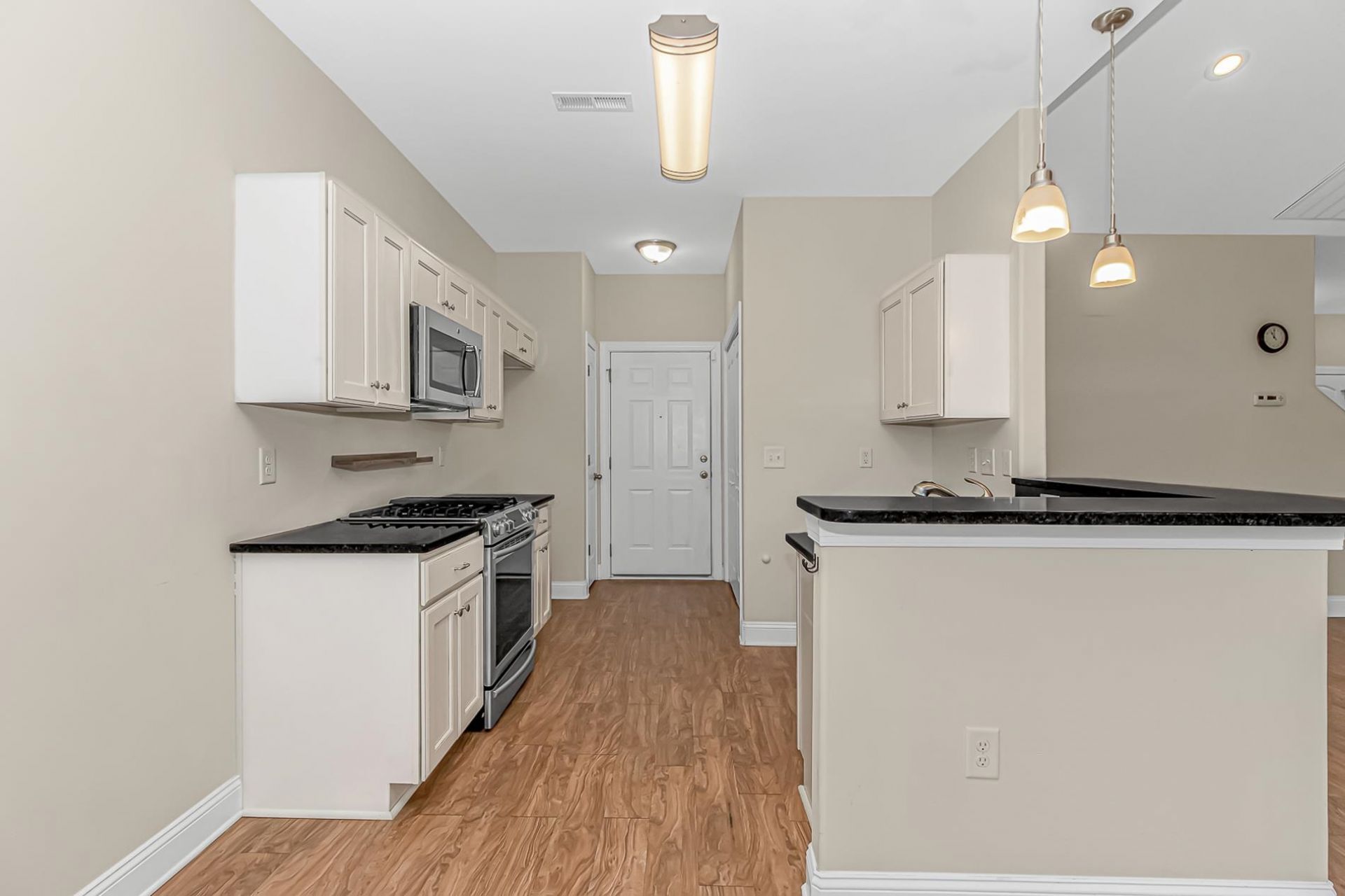 621 Garden Ave. Photo 10