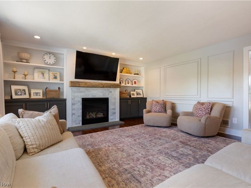 1387 Walnut Ridge Drive, Uniontown, OH 44685 Photo 7