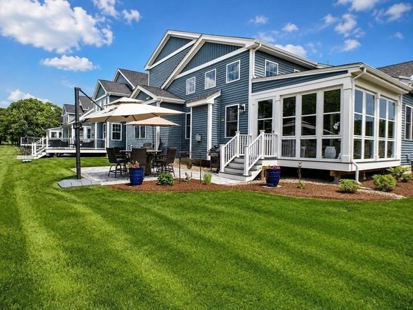 15 Beacon St, Unit 15, Wareham, MA 02558