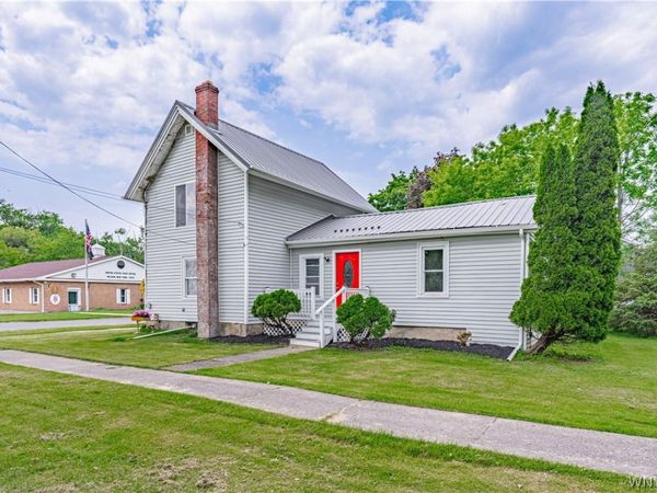 261 Seminary Street , Wilson, NY 14172