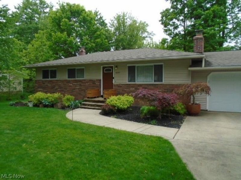 9394 Ledge Acres Drive, Macedonia, OH 44056 Photo 1