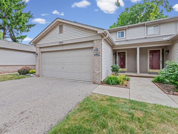6640 Deerhurst Drive, Westland, MI 48185