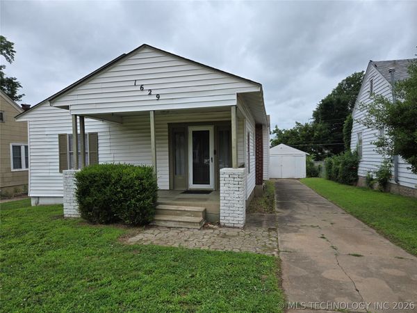 1629 S Keeler Avenue , Bartlesville, OK 74003