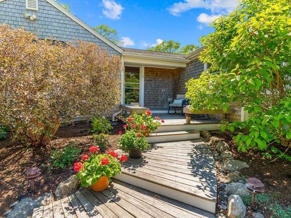 1 Cricket Lane, Yarmouth, MA 02664