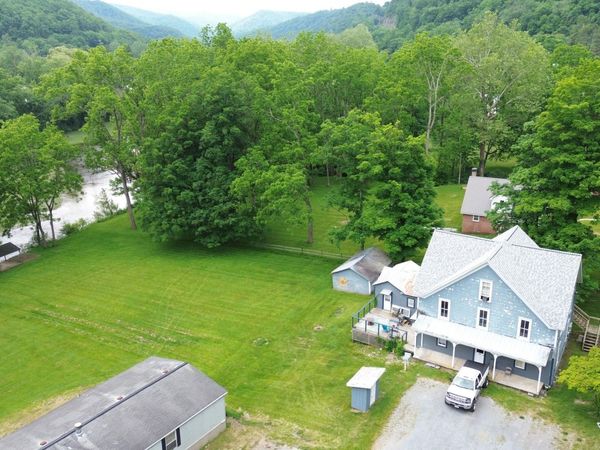 18086 Seneca Trl, Marlinton, WV 24954