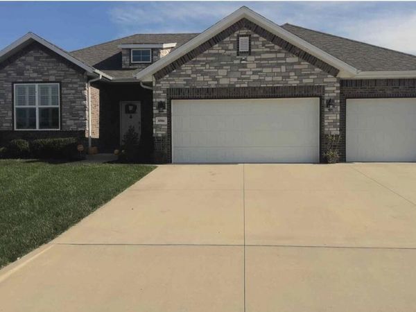 6066 S Crescent Road , Battlefield, MO 65619