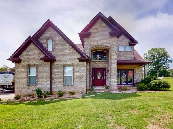 3128 31E Hwy , Bethpage, TN 37022