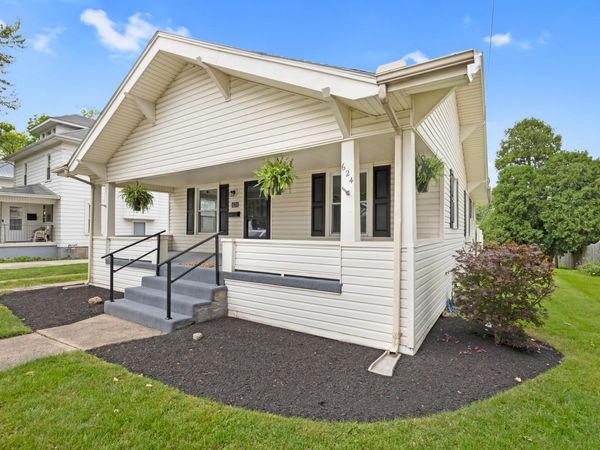624 S Detroit Street, Bellefontaine, OH 43311