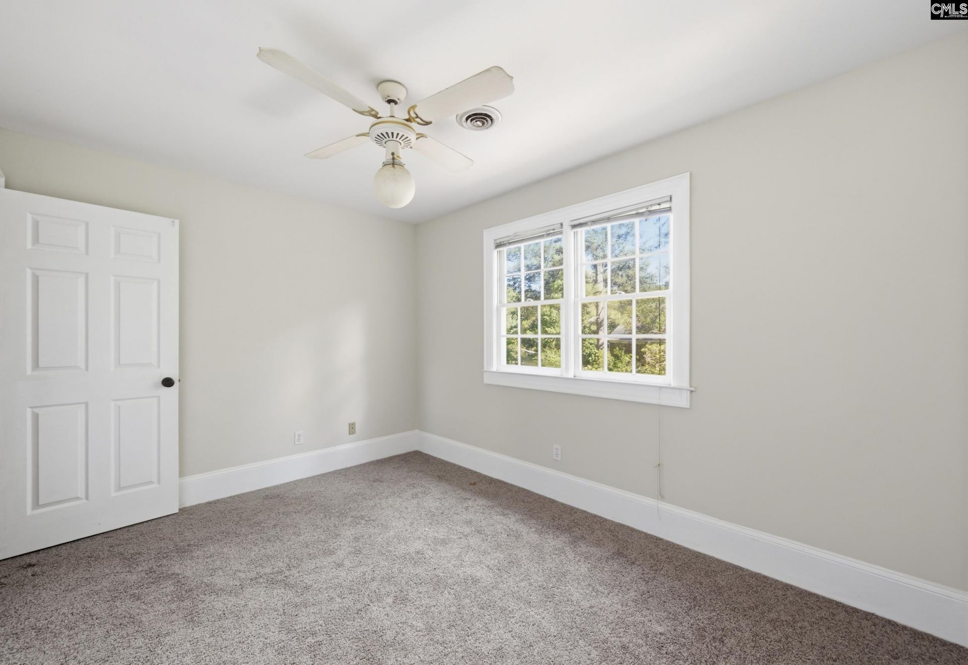 454 Running Fox Drive  Photo 36