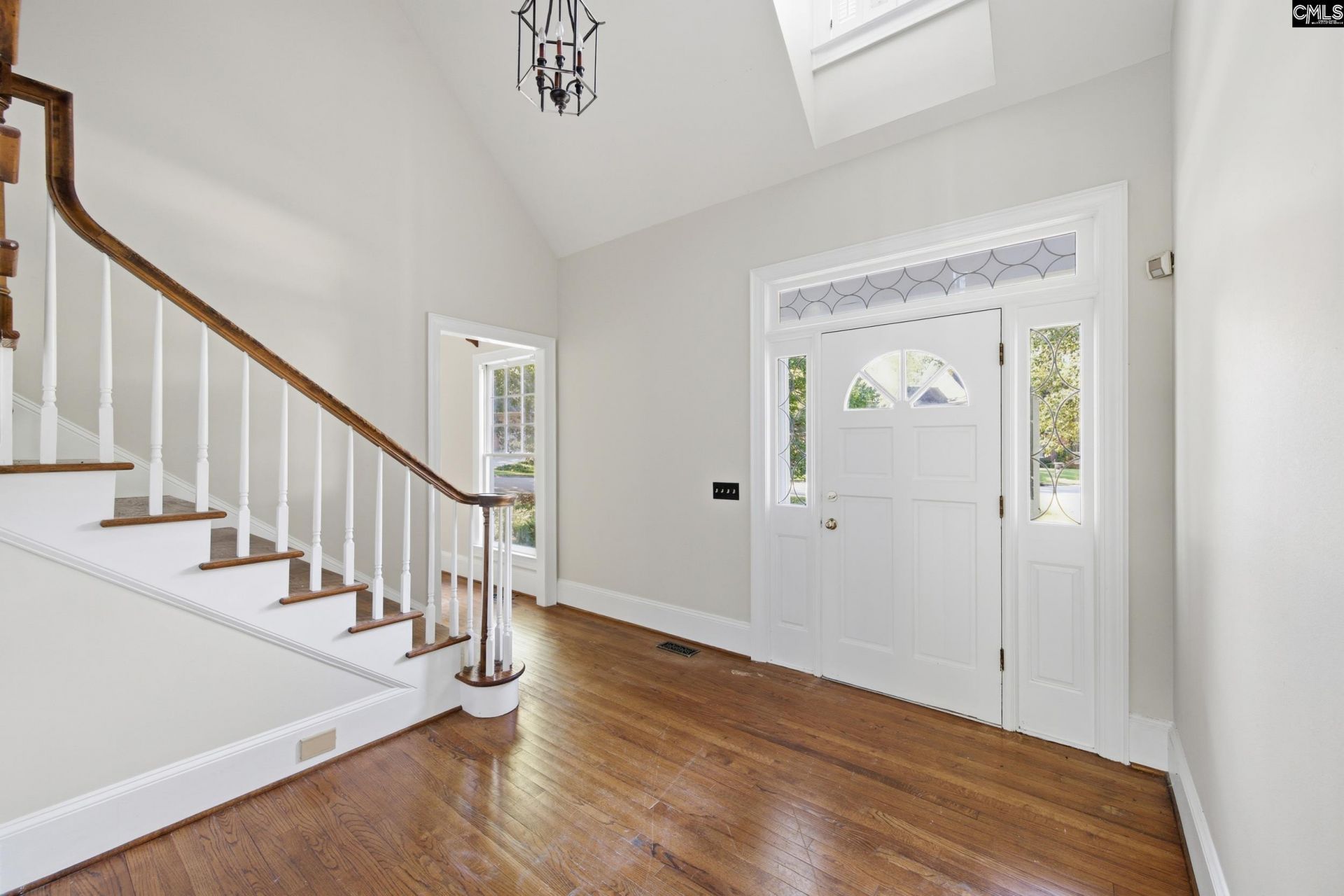 454 Running Fox Drive  Photo 6
