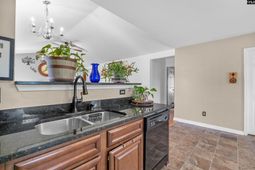 942 Farnsworth Drive  photo 4