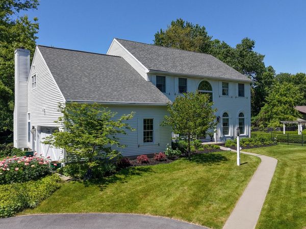 5 Mystic Lane, Saratoga Springs, NY 12866