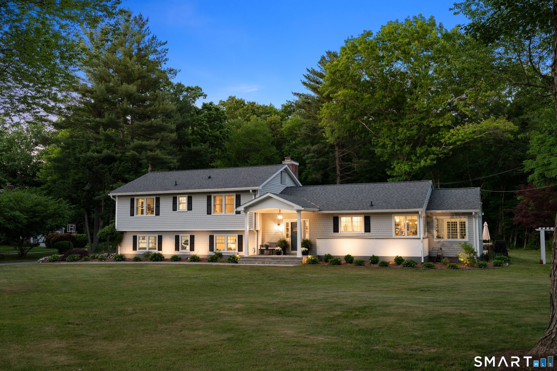 121 Thornwood, Stamford, CT 06903 Main Photo