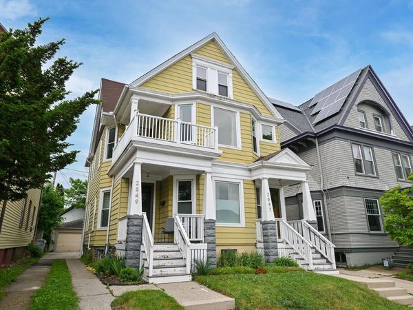 2547 S Howell AVENUE, Unit 2549, Milwaukee, WI 53207