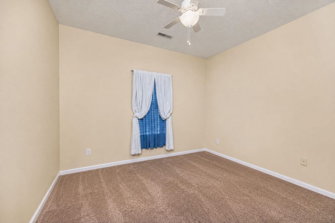 246 Sun Colony Blvd. Photo 18
